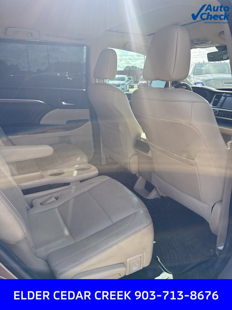 Used 2017 Toyota Highlander Limited FWD image 17