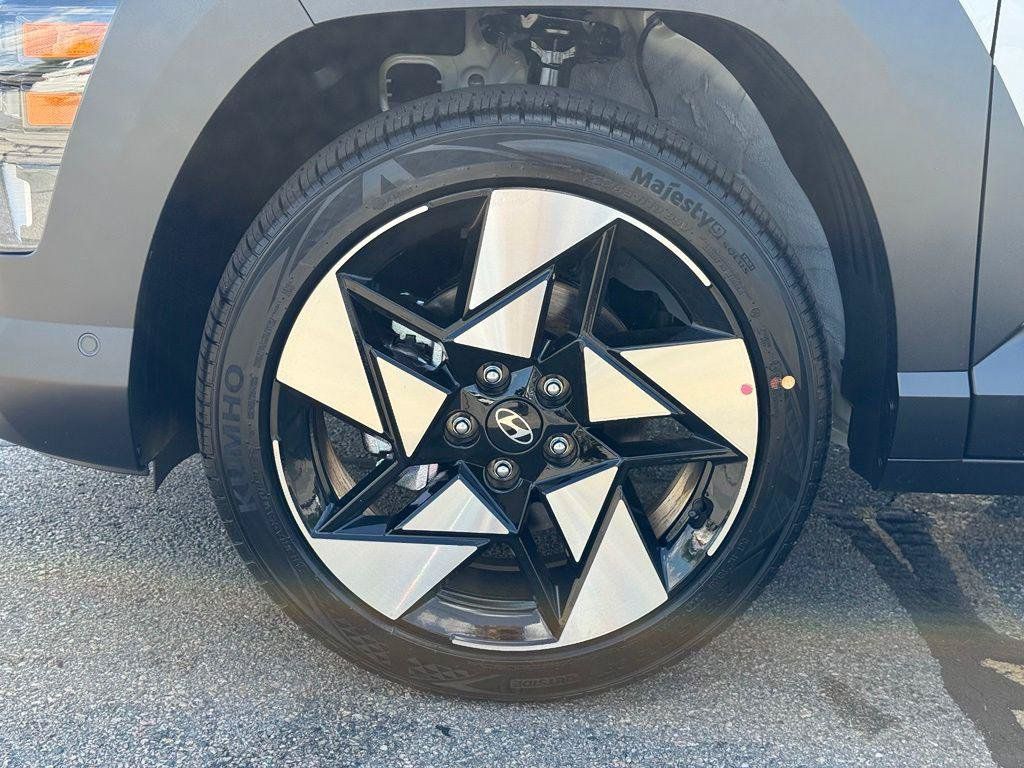 New 2027 Hyundai Kona Limited AWD/4WD image 9