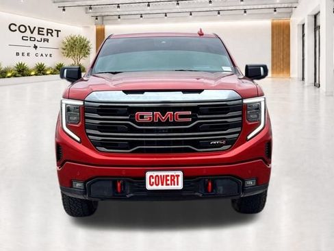 Used 2024 GMC Sierra 1500 AT4 w/ Technology Package AWD/4WD image 7
