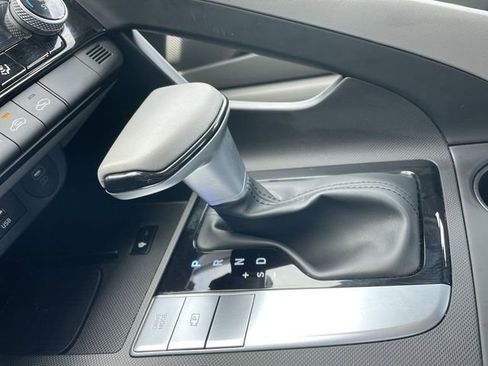 Used 2026 Hyundai Elantra Sport FWD image 19