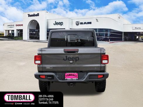 Used 2022 Jeep Gladiator Sport AWD/4WD image 6