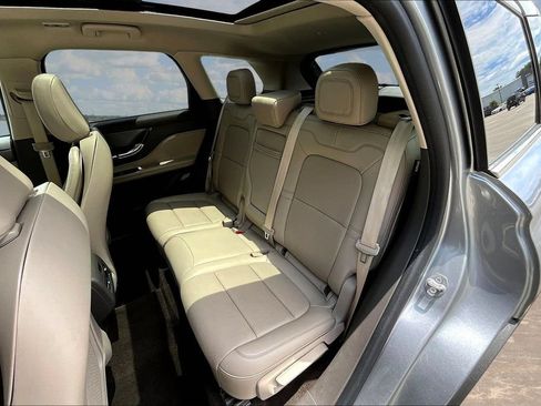 Used 2022 Lincoln Corsair Reserve w/ Equipment Group 201A FWD image 24