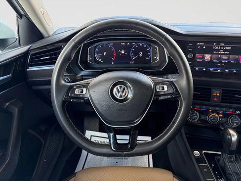 Used 2021 Volkswagen Jetta SEL Premium FWD image 29