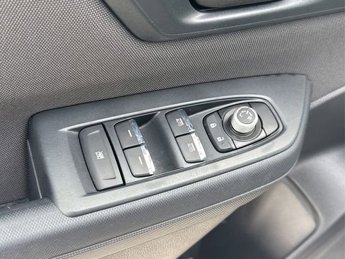 Used 2025 Subaru Forester Premium AWD/4WD image 30