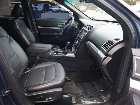 Used 2018 Ford Explorer Sport w/ Equipment Group 401A image 41