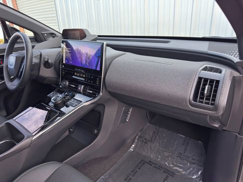 Used 2023 Toyota bZ4X Limited image 15