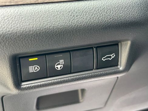 Used 2026 Toyota Grand Highlander FWD image 30