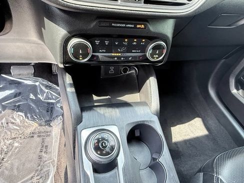 Used 2022 Ford Escape SEL FWD image 13
