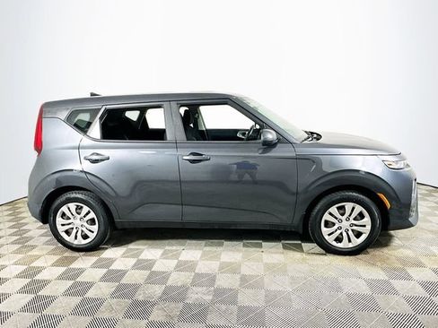 Used 2020 Kia Soul LX FWD image 2
