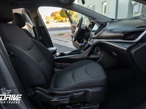 Used 2018 Chevrolet Volt LT image 14