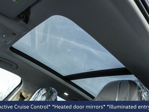 New 2026 Volkswagen Tiguan SE image 9