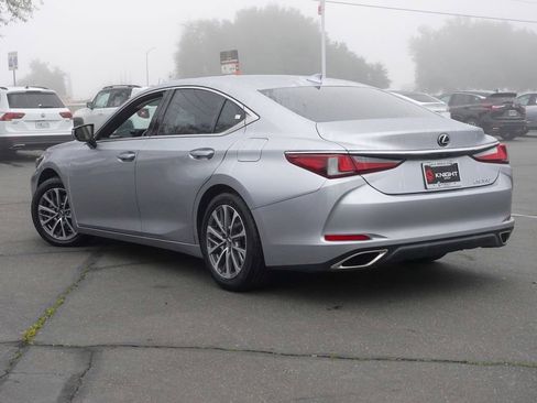 Used 2022 Lexus ES 350 image 9