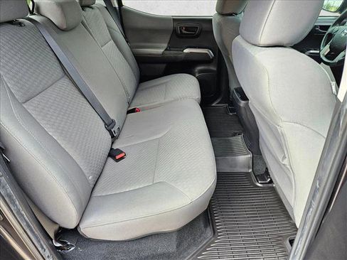 Used 2022 Toyota Tacoma SR5 image 18