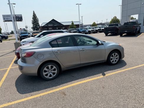 Used 2013 MAZDA MAZDA3 i Sport FWD image 6