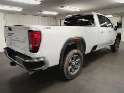 New 2026 GMC Sierra 2500 SLE w/ SLE Value Package; image 8