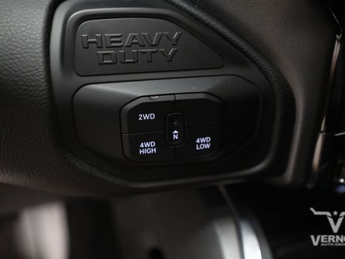 Used 2025 RAM 3500 Laramie AWD/4WD image 22