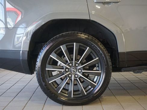 Used 2024 Lexus GX 550 w/ Cold Area Package AWD/4WD image 36