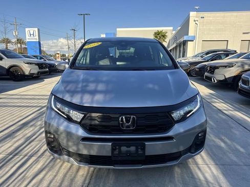 Used 2025 Honda Odyssey EX-L image 2