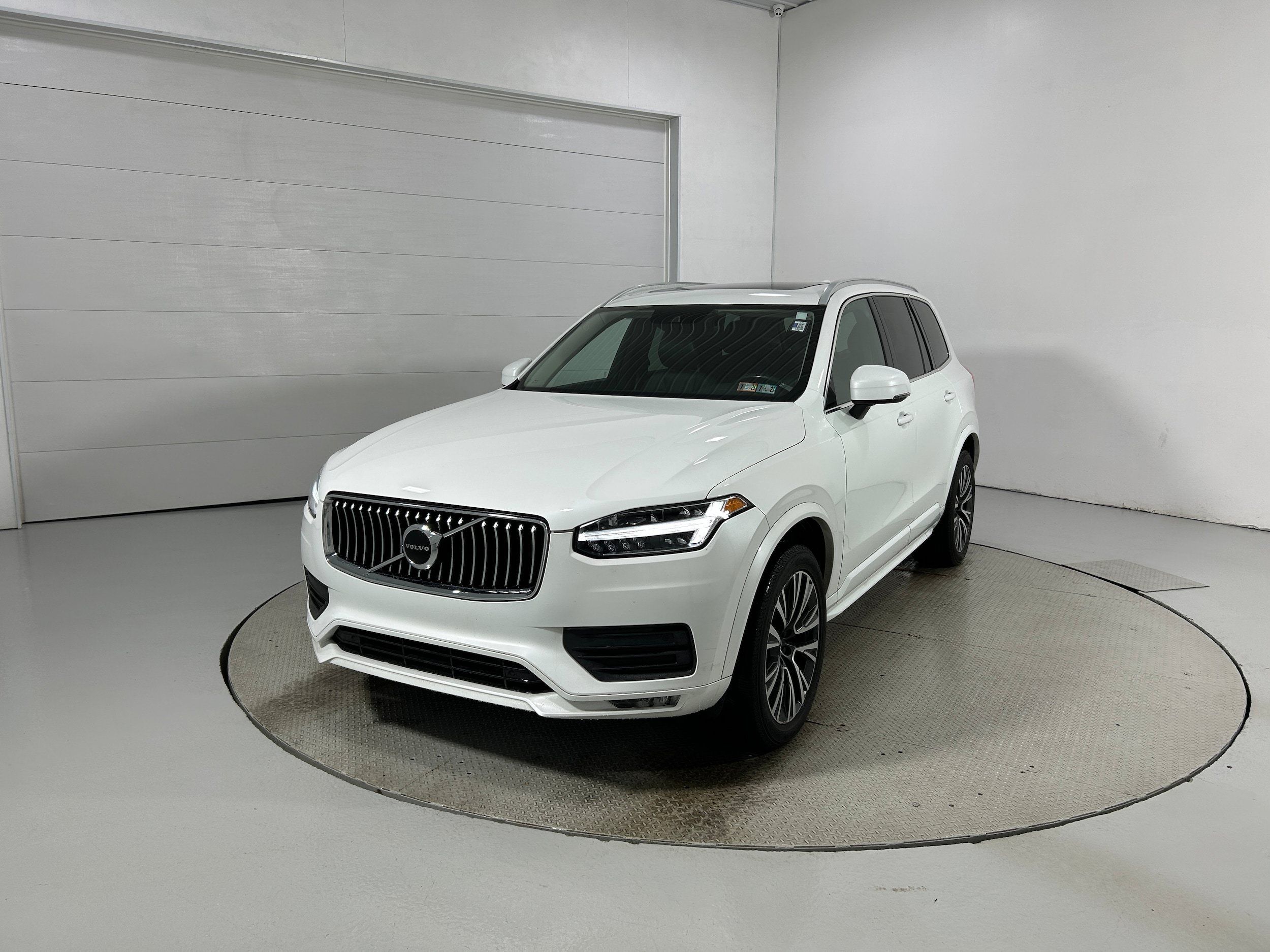 Used 2020 Volvo XC90 T5 Momentum AWD/4WD image 15