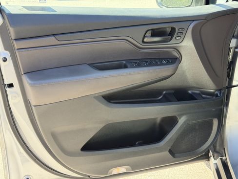 Used 2024 Honda Odyssey EX-L image 5