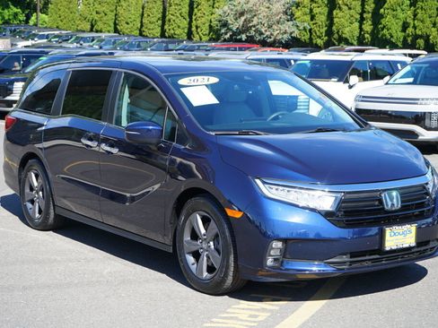 Used 2021 Honda Odyssey EX image 3