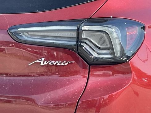 Used 2024 Buick Encore GX Avenir w/ Avenir Convenience Package FWD image 7