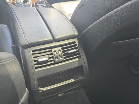 Used 2016 BMW 528i xDrive Sedan AWD/4WD image 11