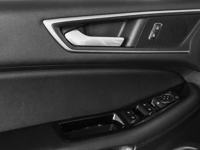 Used 2018 Ford Edge SEL w/ Equipment Group 201A FWD image 23