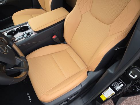 New 2026 Lexus RX 450h AWD image 6