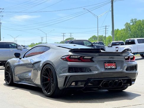 Used 2024 Chevrolet Corvette Z06 RWD image 13