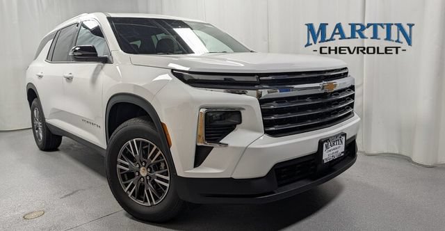 New 2026 Chevrolet Traverse LT AWD/4WD image 1