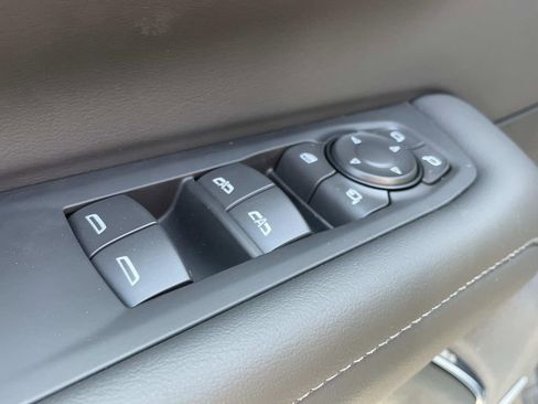 New 2026 Chevrolet Suburban Z71 w/ Comfort Package image 18