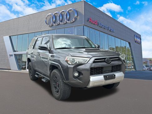 Used 2022 Toyota 4Runner TRD Off-Road Premium w/ Moonroof Package AWD/4WD image 1