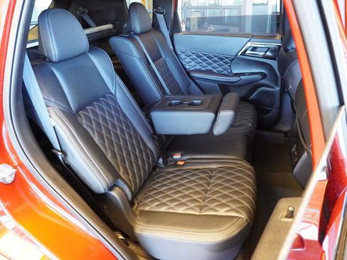 New 2026 Nissan Rogue Platinum image 9