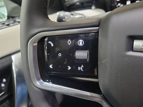 New 2024 Land Rover Discovery Sport S image 15