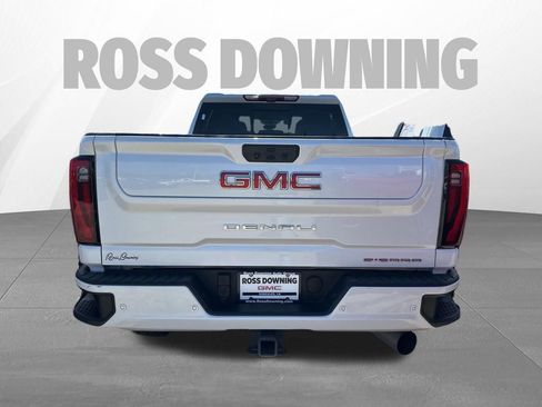 Used 2024 GMC Sierra 2500 Denali w/ Technology Package image 5