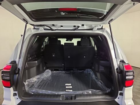 New 2026 Toyota 4Runner SR5 RWD image 30