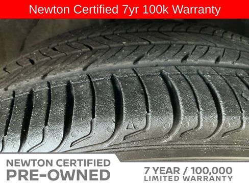 Used 2025 Nissan Altima 2.5 SV FWD image 43