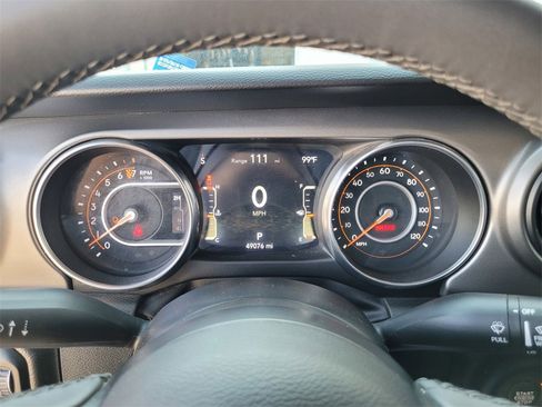Used 2023 Jeep Gladiator Willys image 24