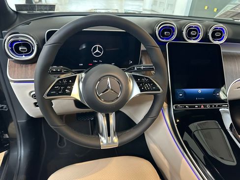 New 2026 Mercedes-Benz GLC 300 4MATIC image 6