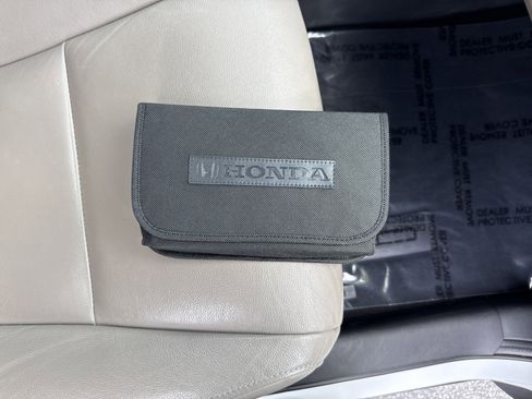 Used 2020 Honda Pilot Touring image 38