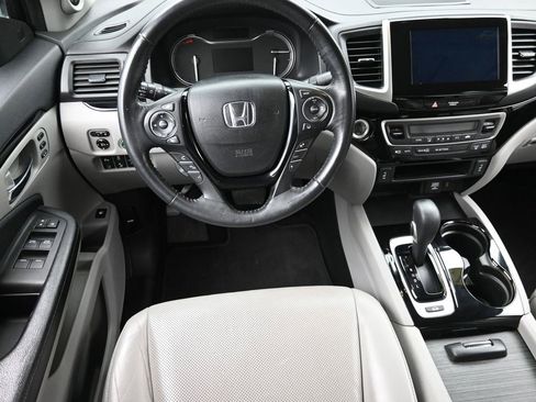 Used 2017 Honda Ridgeline RTL-E image 10