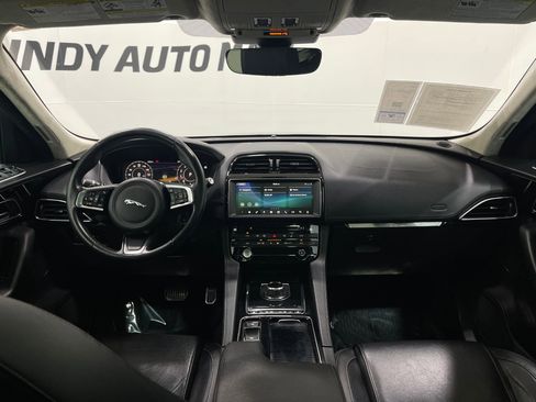 Used 2019 Jaguar F-PACE Prestige image 19