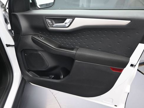 Used 2020 Ford Escape SE FWD image 35