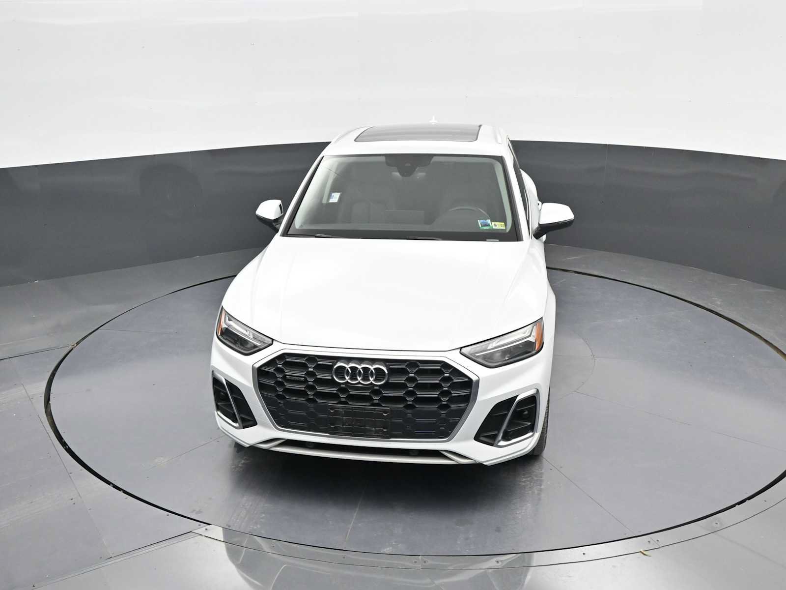 Used 2021 Audi Q5 e Premium Plus AWD/4WD image 26