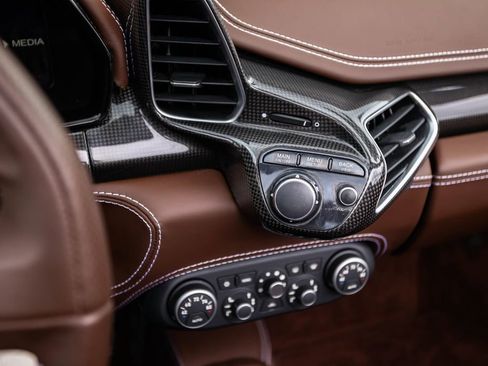 Certified 2014 Ferrari 458 Spider RWD image 40