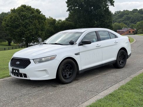 Used 2014 Ford Taurus Police Interceptor AWD image 4