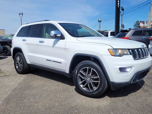 Used 2017 Jeep Grand Cherokee Limited AWD/4WD image 1