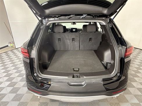 Used 2023 Chevrolet Blazer LT w/ Driver Confidence Package image 34