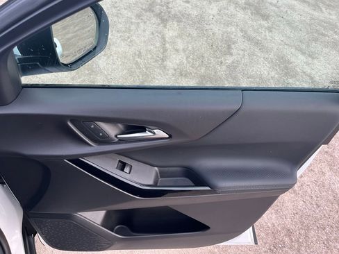 Used 2025 Chevrolet Equinox LT FWD image 34